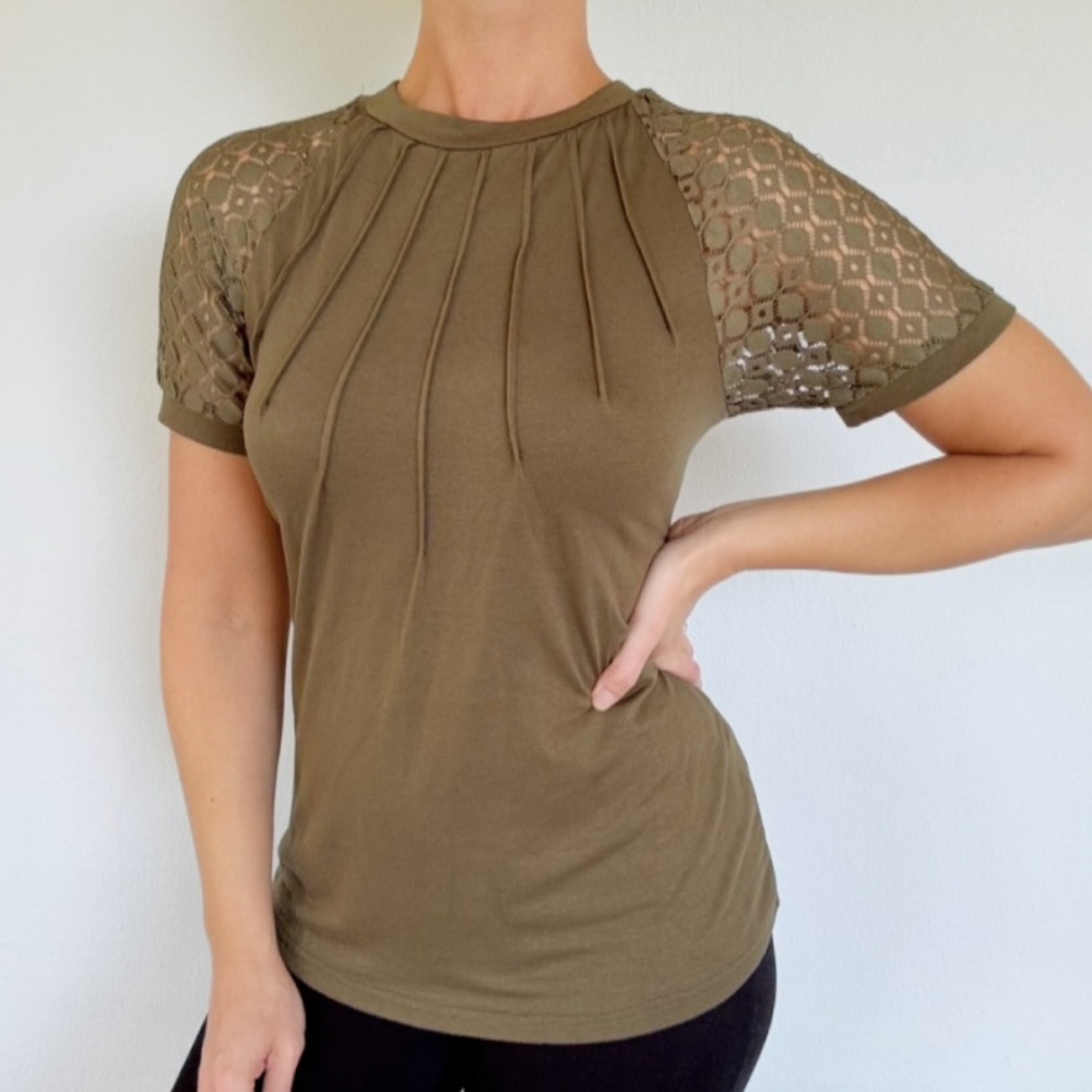 Army green lace sleeve pleated neckline short sleeve blouse size small